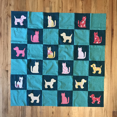 Cat and Dog quilt top without border Acququilt www.dlstewart.com