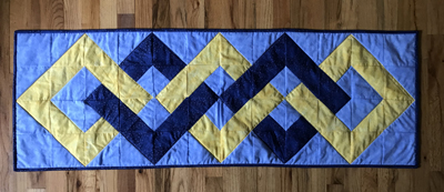 Interlocking Blocks Table Runner